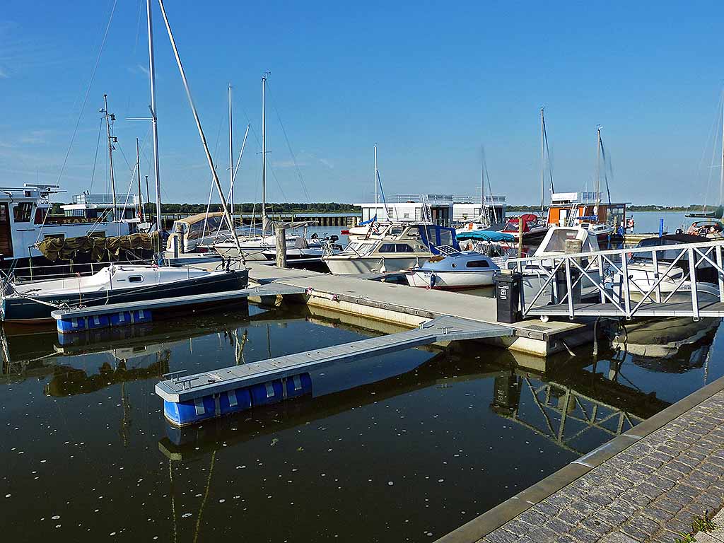 Angeln Am Hafen Ribnitz Bei Ribnitz Damgarten Ribnitz 