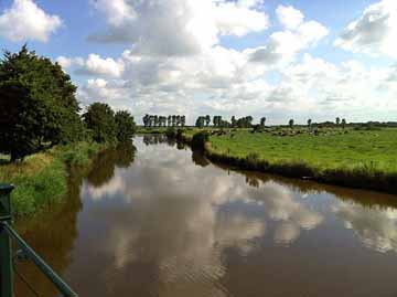 Larrelter Tief – Larrelter Tief zwischen Larrelt und Emden