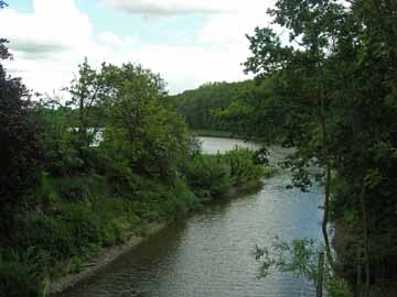 Großer Wardersee – Blick von der Brücke der B 432, Verbindungskanal