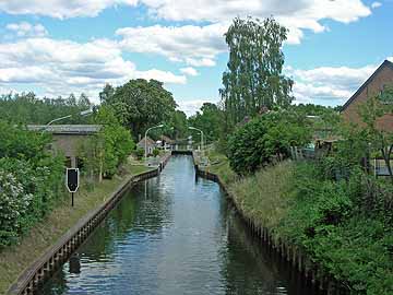 Müritz-Havel-Wasserstraße (MHW) – Blick auf die Schleuse Strasen