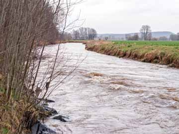 Leine – die Leine bei leichtem Hochwasser