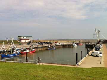 Hafen Dornumersiel – Blick in den Fischereihafen