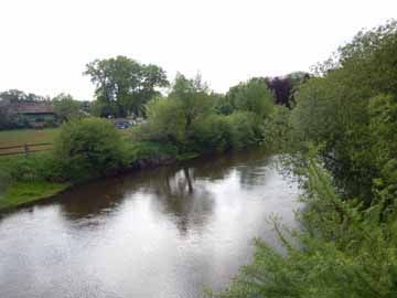 Wümme – Blick von der Brücke flussabwärts