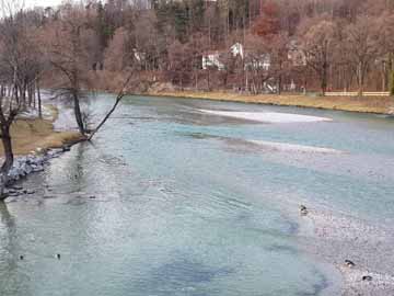 Isar – Blick von der Isabrücke flussabwärts