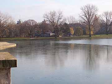 Aachener Weiher – Blick auf den Biergarten