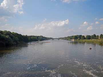 Elsterbecken&nbsp;&ndash;&nbsp;Blick vom Palmgartenwehr Richtung Zeppelinbrücke