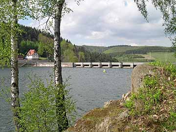 Diemeltalsperre – Blick auf die Staumauer