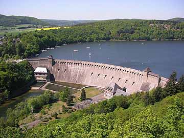 Edersee – Staumauer bei Vollstau