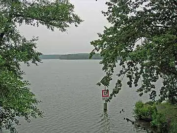 Hölzerner See – Blick von der L 179 Richtung Nordosten