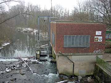 Dhünn – Lachs-Kontrollstation am Auermühlenwehr