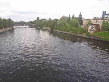 Havel – Blick von der Eisenbahnbrücke Richtung Charlottenbrücke