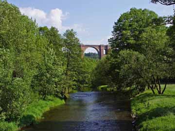 Weiße Elster – Blick Richtung Elstertalbrücke