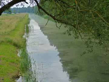 Großer Havelländischer Hauptkanal – Blick von der Brücke der B188 südwärts