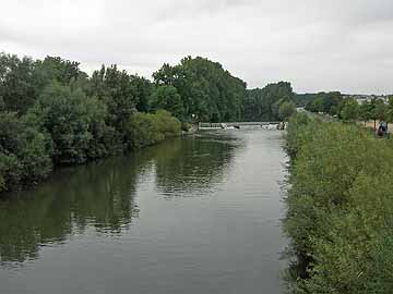 Neckar – Wehr oberhalb Reutlinger Straße