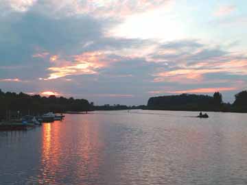 Barßeler Tief – Abendstimmung am Barßeler Tief