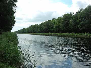 Dortmund-Ems-Kanal (DEK) – Kanal Höhe Haar-Brücke, Blick Richtung Süden
