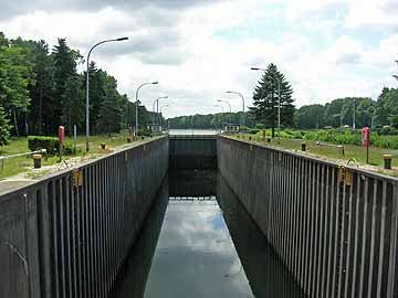 Dortmund-Ems-Kanal (DEK) – Blick in die östliche Schleusenkammer