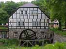 Binenbach – Blick auf das Mühlrad