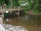 Schwentine (Malente) – Fußgängerbrücke Höhe Mündung in den Dieksee