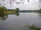 Heuchelheimer Badesee&nbsp;&ndash;&nbsp;Blick vom südöstlichen Ufer über den See
