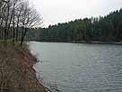 Sengbachtalsperre – Nordufer an der Staumauer