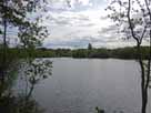 Bugasee – Blick vom Ostufer über den See