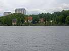 Höftsee – Blick auf die Hochhäuser von Plön