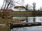 Huwenowsee – Blick vom Nordostufer auf Schloss Meseberg