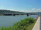 Rhein – Blick flussaufwärts, Pfaffendorfer Brücke