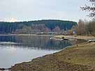 Brucher Talsperre – Blick Richtung Campingplatz